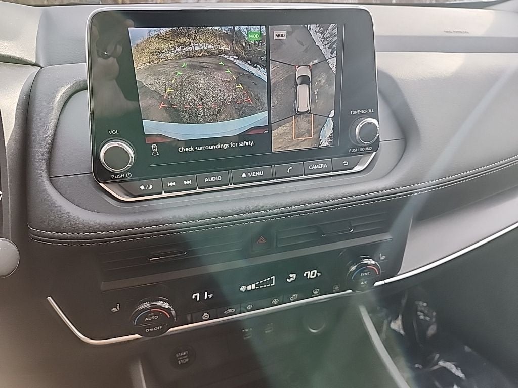 2026 Nissan Rogue Dark Armor