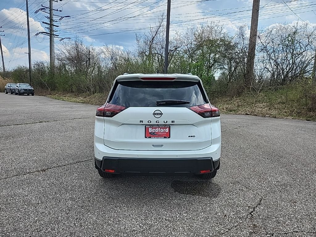 2026 Nissan Rogue Dark Armor