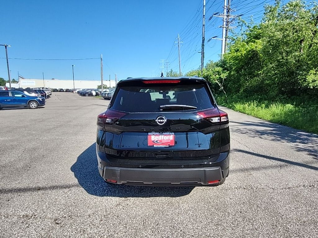 2026 Nissan Rogue Dark Armor