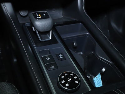 2024 Nissan Pathfinder SV AWD
