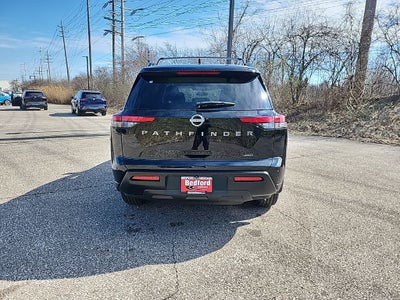 2026 Nissan Pathfinder SV