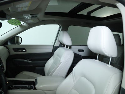 2023 Nissan Pathfinder SL Premium AWD