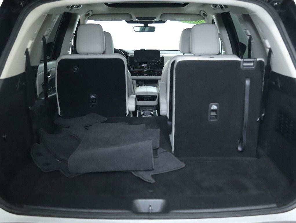 2023 Nissan Pathfinder SL Premium AWD