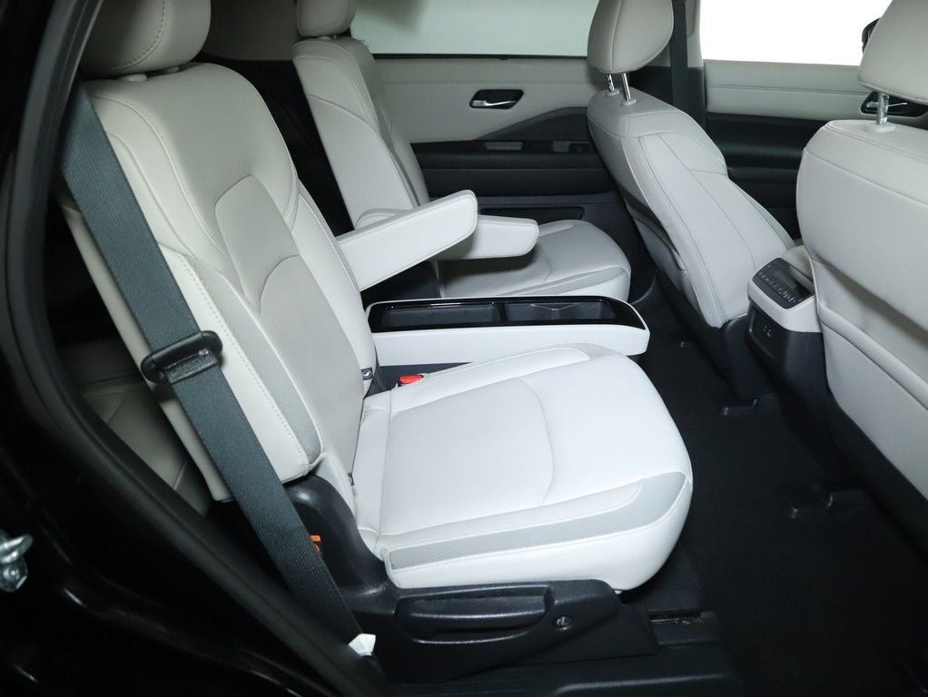 2023 Nissan Pathfinder SL Premium AWD