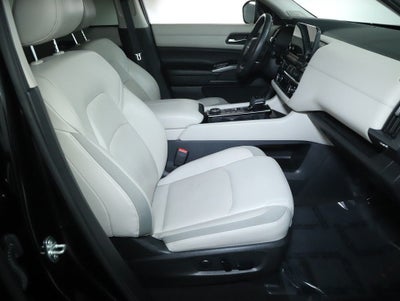 2023 Nissan Pathfinder SL Premium AWD