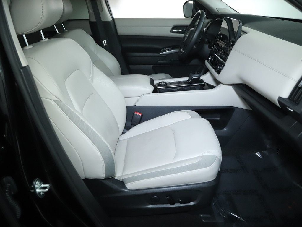 2023 Nissan Pathfinder SL Premium AWD