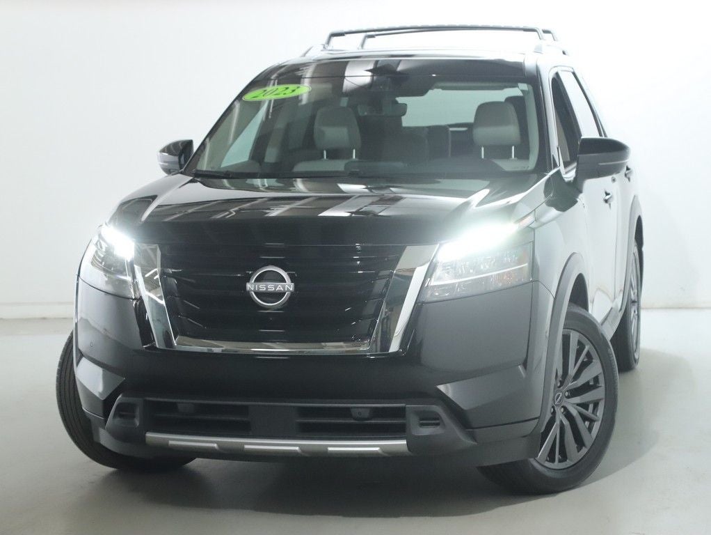 2023 Nissan Pathfinder SL Premium AWD