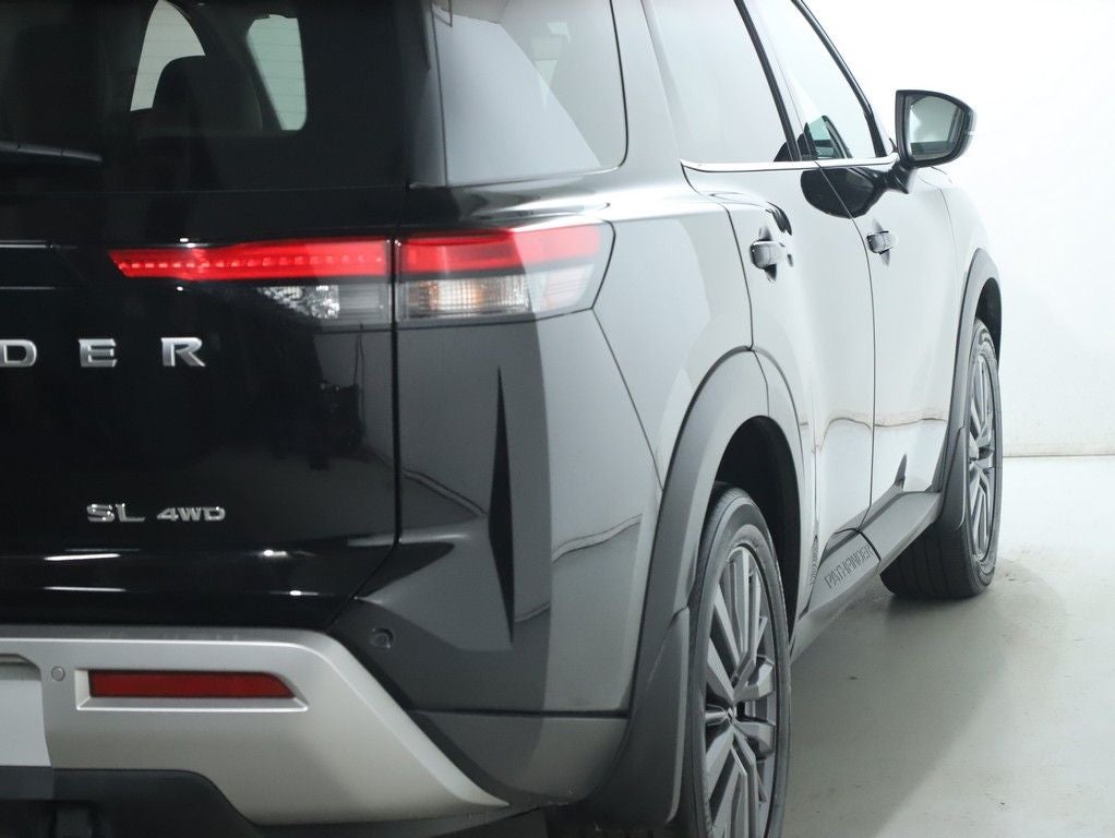 2023 Nissan Pathfinder SL Premium AWD