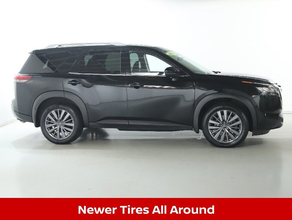 2023 Nissan Pathfinder SL Premium AWD