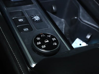 2023 Nissan Pathfinder SL Premium AWD