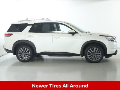 2023 Nissan Pathfinder SL Premium AWD