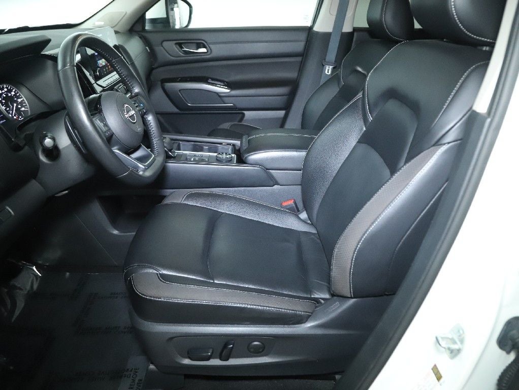 2023 Nissan Pathfinder SL Premium AWD