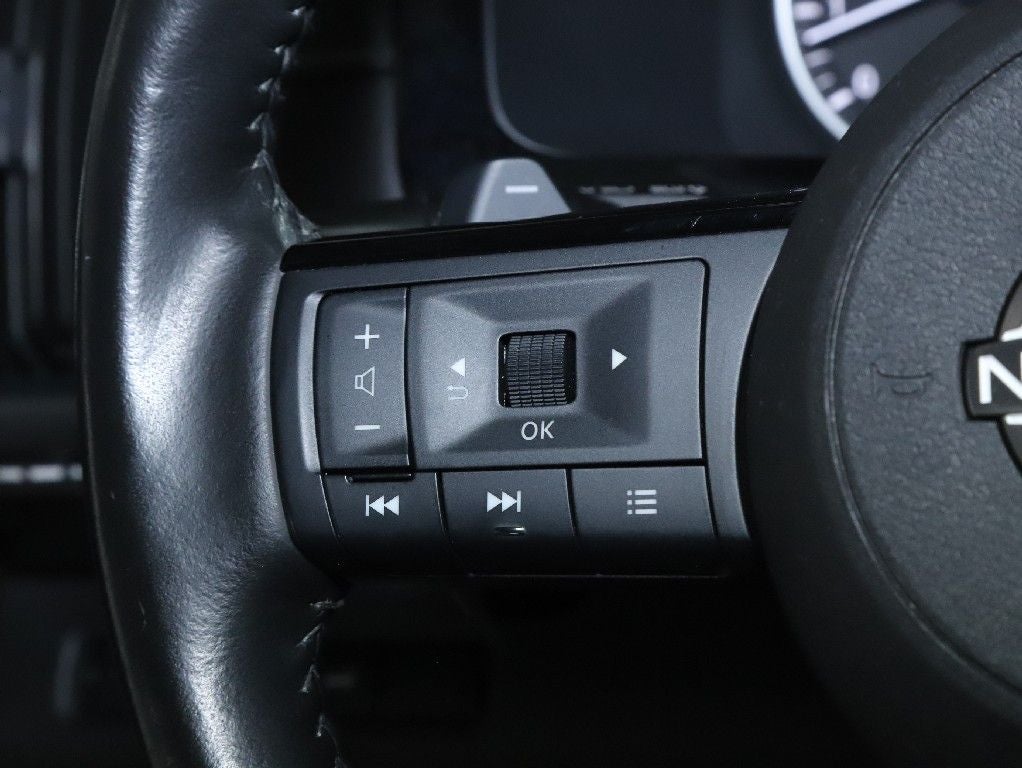 2023 Nissan Pathfinder SL Premium AWD