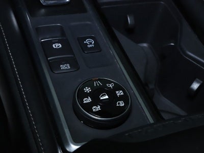2023 Nissan Pathfinder SL Premium AWD