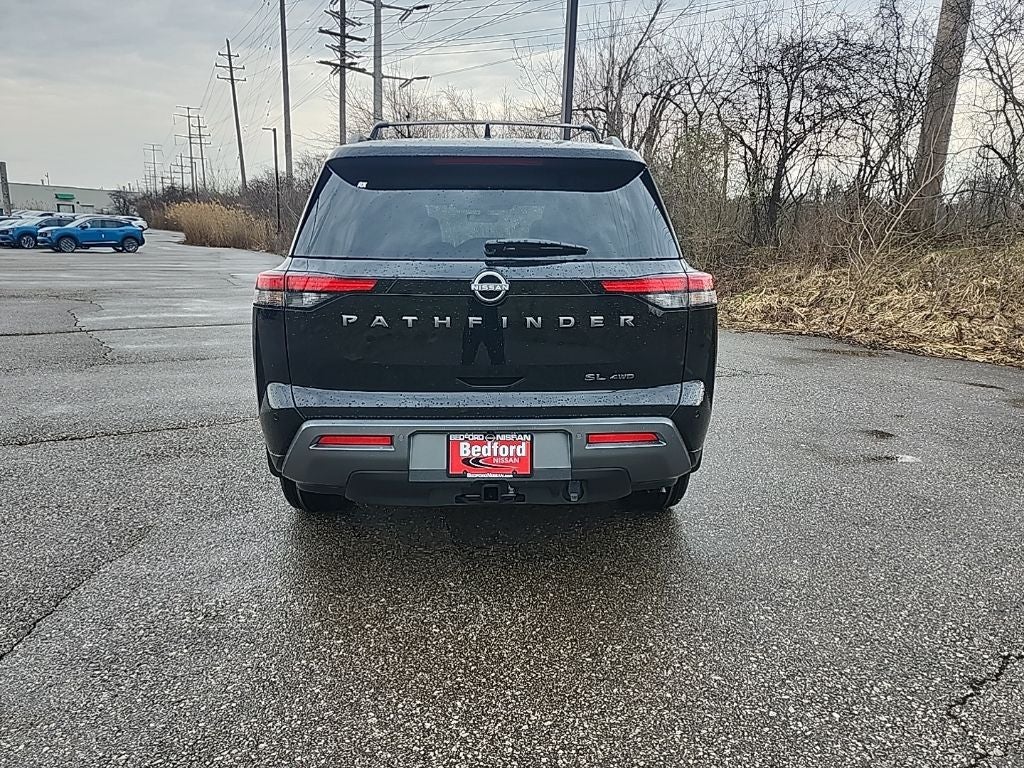 2026 Nissan Pathfinder SL