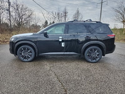 2026 Nissan Pathfinder SL