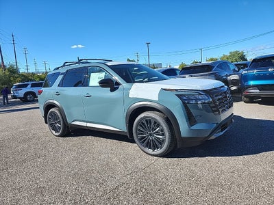 2026 Nissan Pathfinder SL