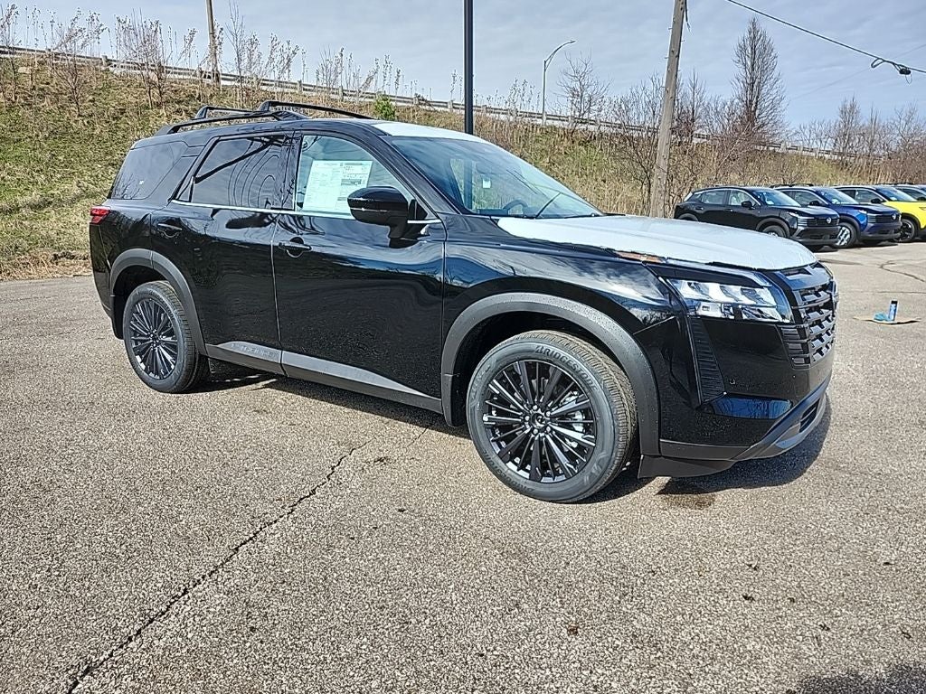 2026 Nissan Pathfinder SL