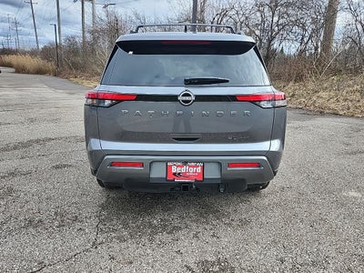 2026 Nissan Pathfinder SL