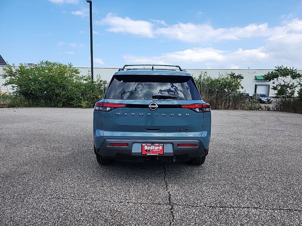 2026 Nissan Pathfinder SL