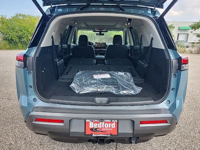 2026 Nissan Pathfinder SL