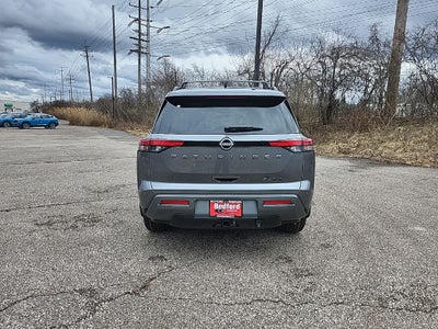 2026 Nissan Pathfinder SL