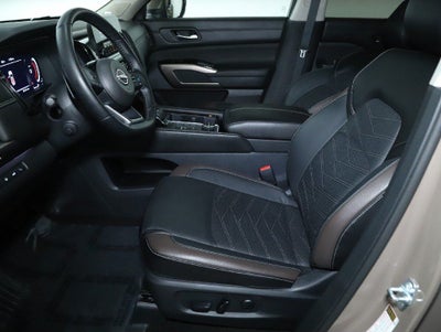 2024 Nissan Pathfinder Platinum AWD