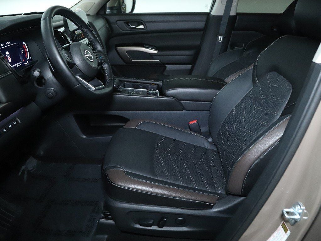2024 Nissan Pathfinder Platinum AWD