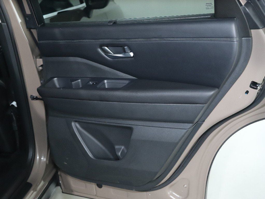 2024 Nissan Pathfinder Platinum AWD