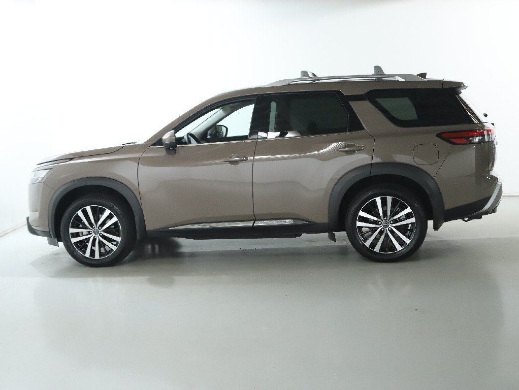 2024 Nissan Pathfinder Platinum AWD