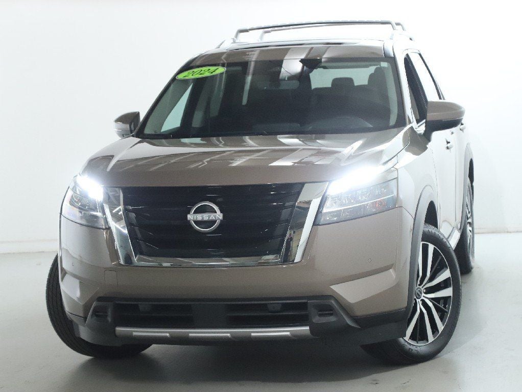 2024 Nissan Pathfinder Platinum AWD