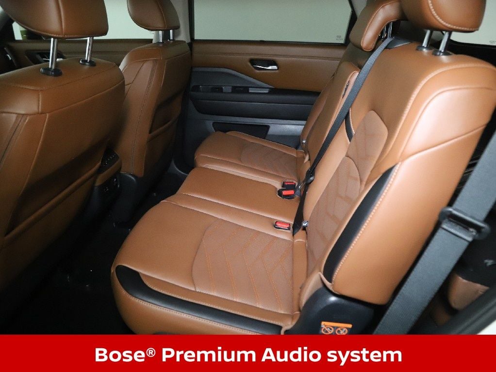 2024 Nissan Pathfinder Platinum AWD