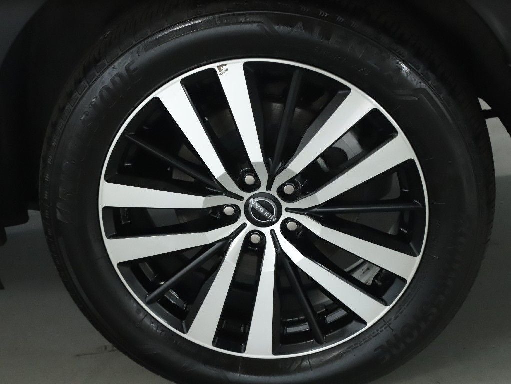 2024 Nissan Pathfinder Platinum AWD