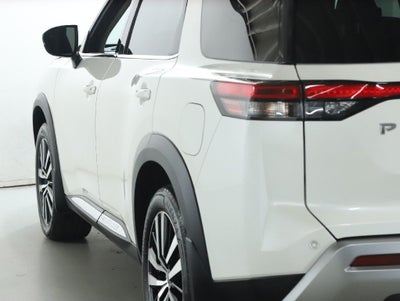 2024 Nissan Pathfinder Platinum AWD