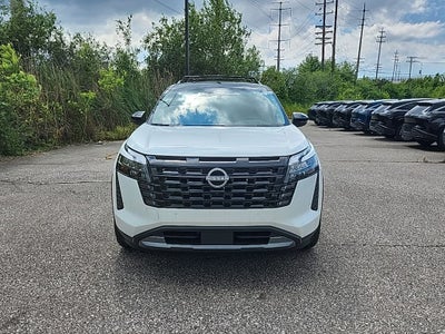 2026 Nissan Pathfinder Platinum