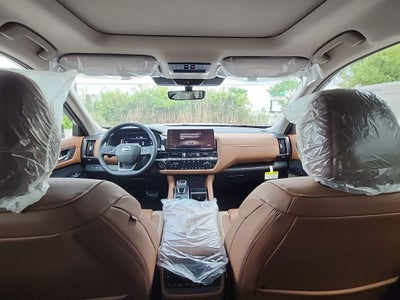 2026 Nissan Pathfinder Platinum