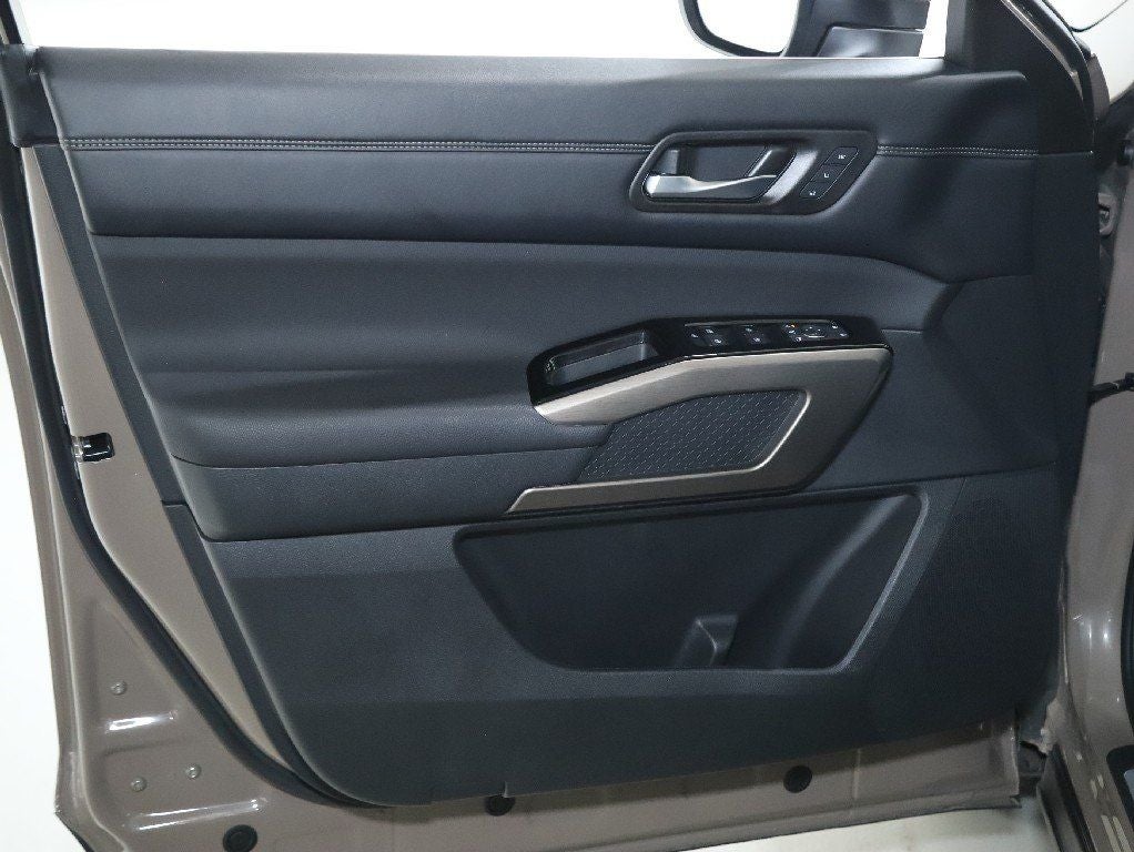 2024 Nissan Pathfinder Platinum AWD