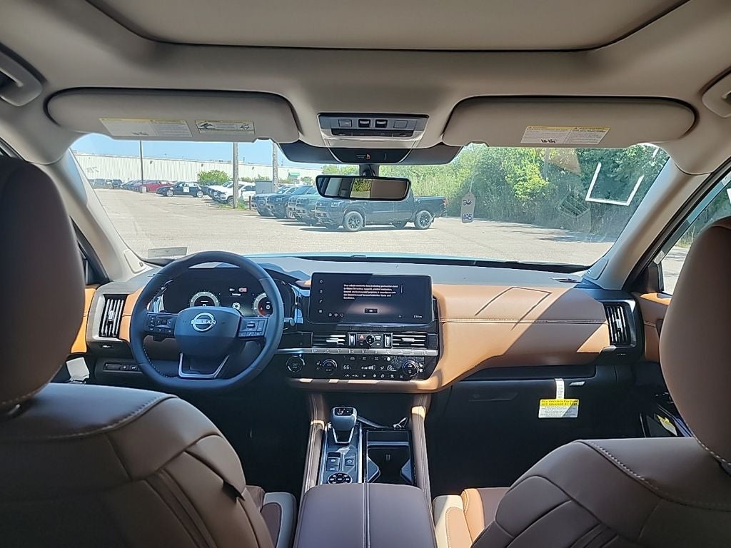 2026 Nissan Pathfinder Platinum
