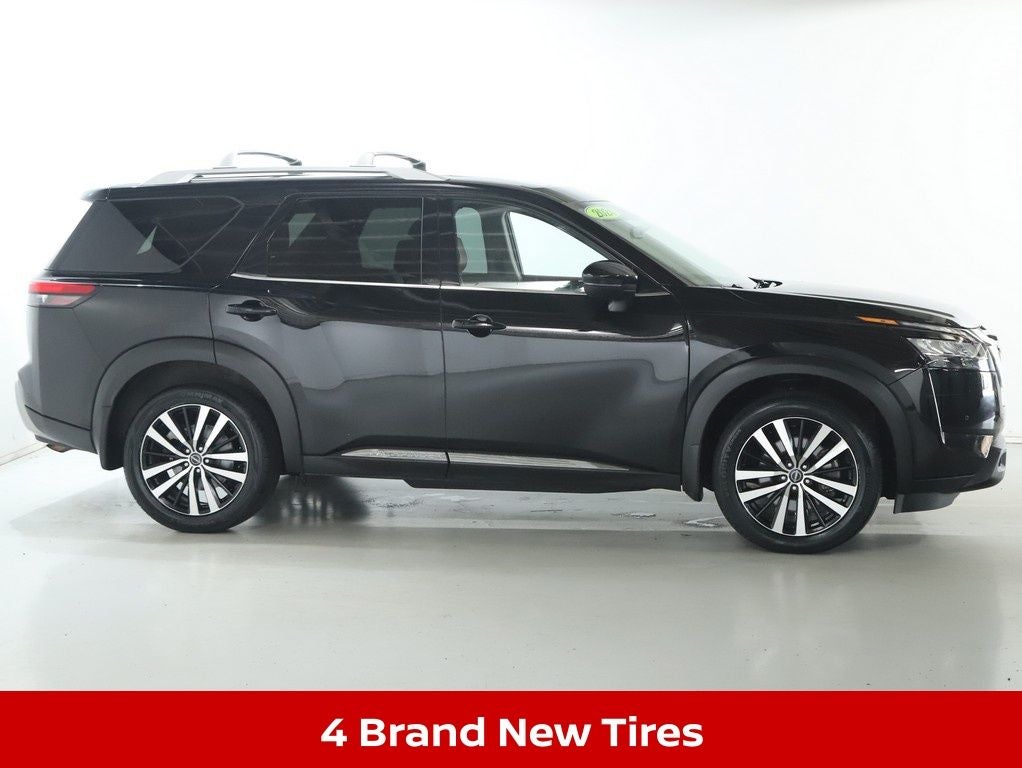 2024 Nissan Pathfinder Platinum AWD