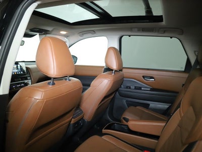 2024 Nissan Pathfinder Platinum AWD