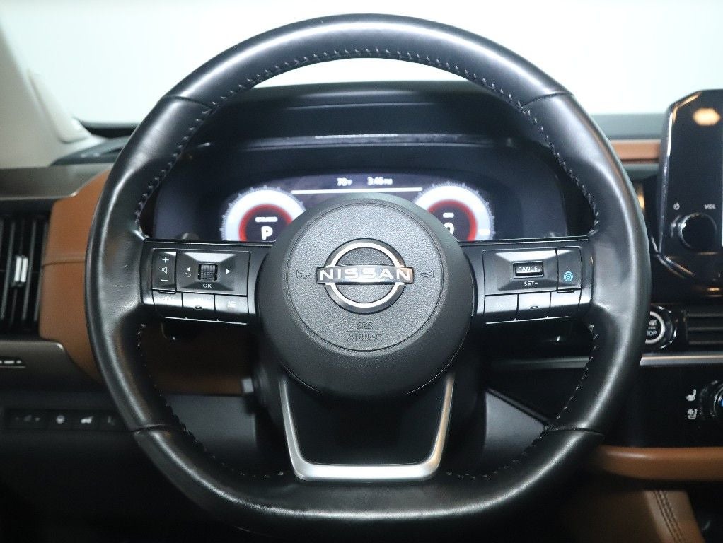 2023 Nissan Pathfinder Platinum AWD