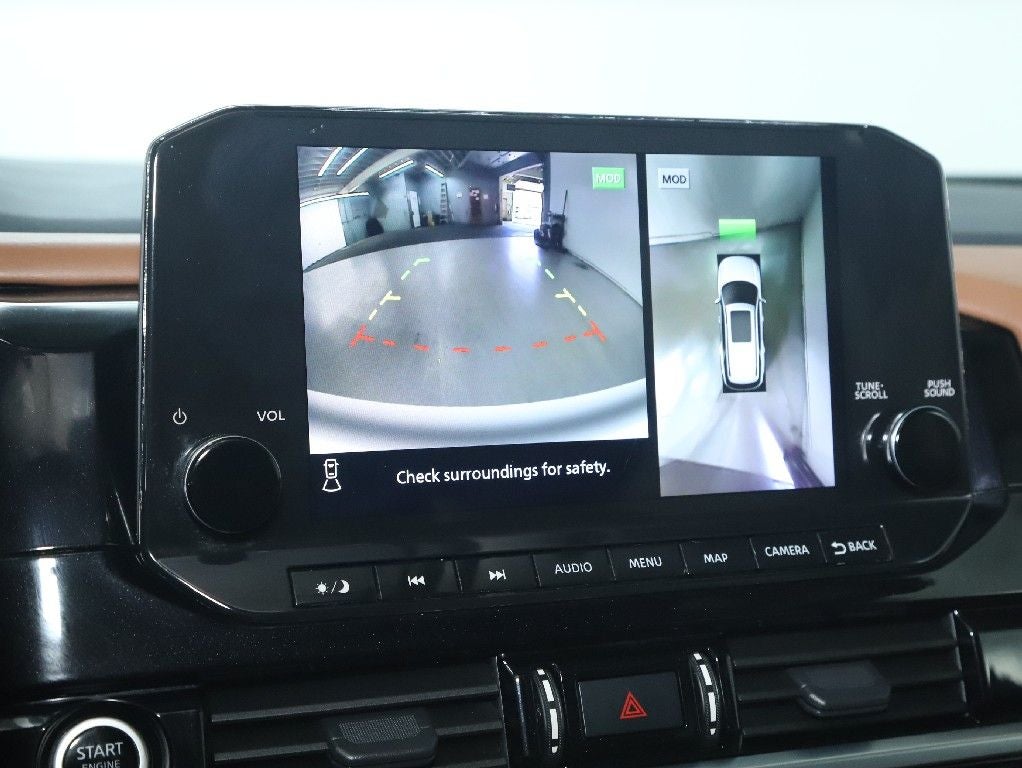 2023 Nissan Pathfinder Platinum AWD