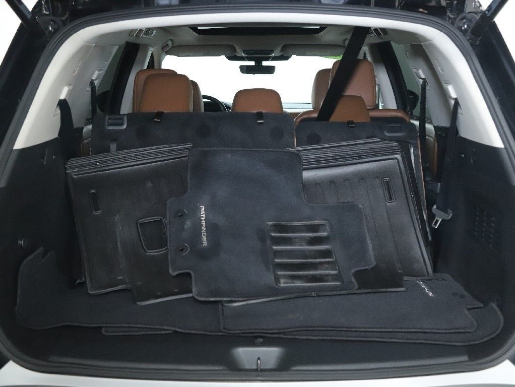 2023 Nissan Pathfinder Platinum AWD