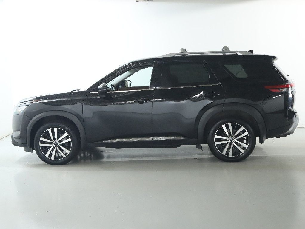 2023 Nissan Pathfinder Platinum AWD