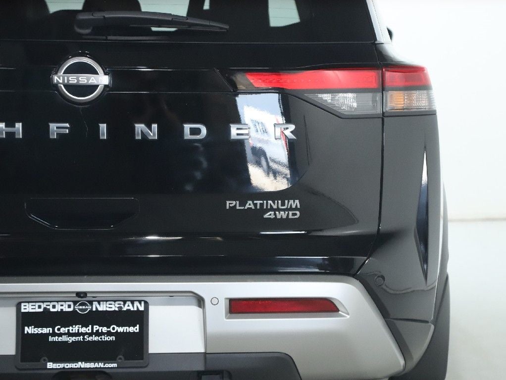 2023 Nissan Pathfinder Platinum AWD