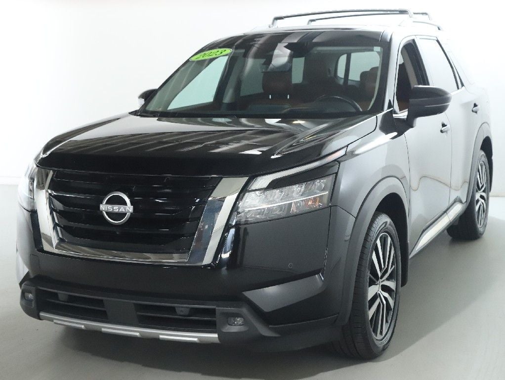 2023 Nissan Pathfinder Platinum AWD