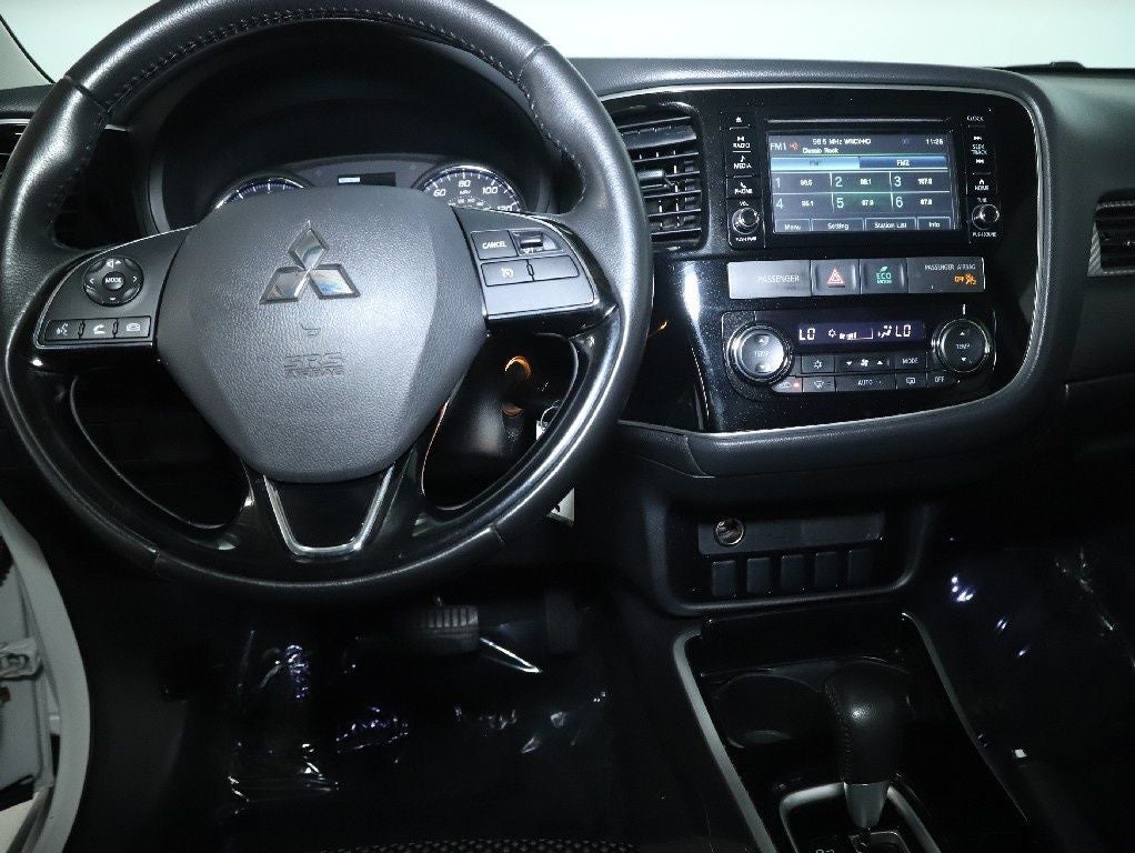 2017 Mitsubishi Outlander ES AWD