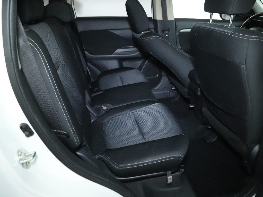 2017 Mitsubishi Outlander ES AWD