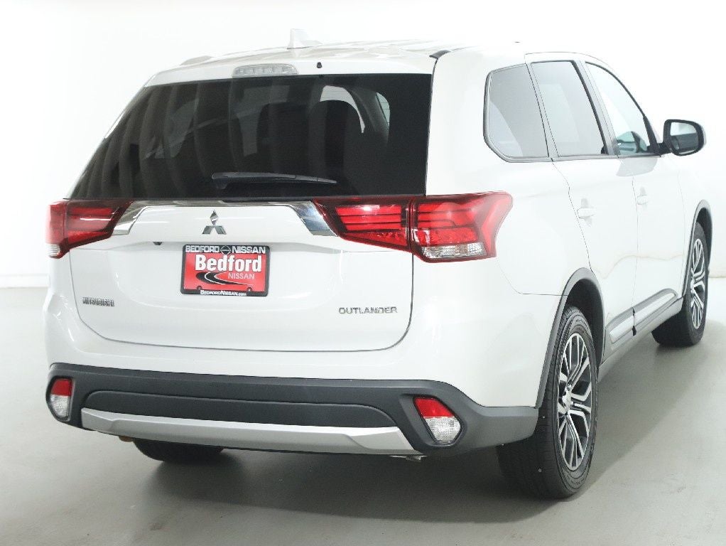 2017 Mitsubishi Outlander ES AWD