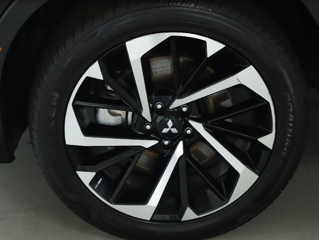 2024 Mitsubishi Outlander SE Tech Package AWD